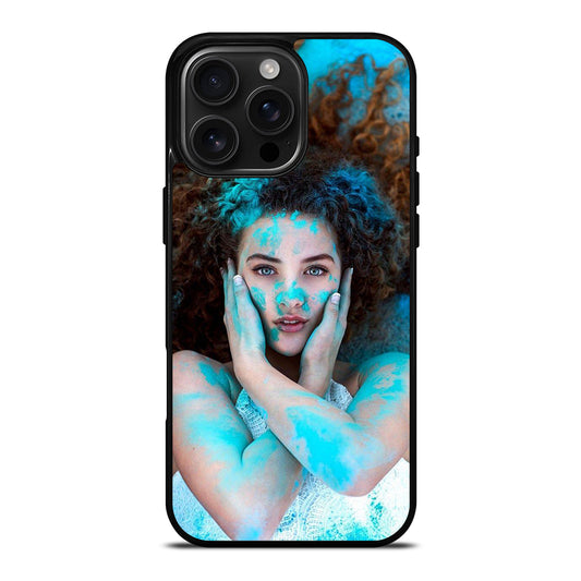 SOFIE DOSSI POSE iPhone Case Cover